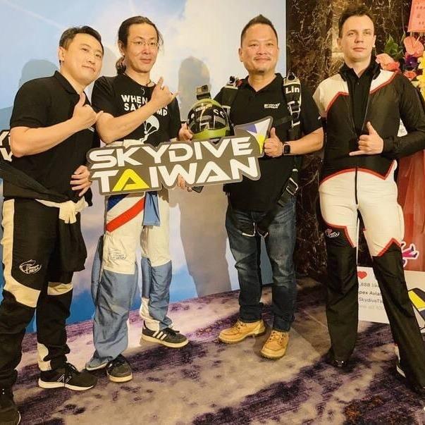 自由之翼-高空跳傘＆翼裝訓練