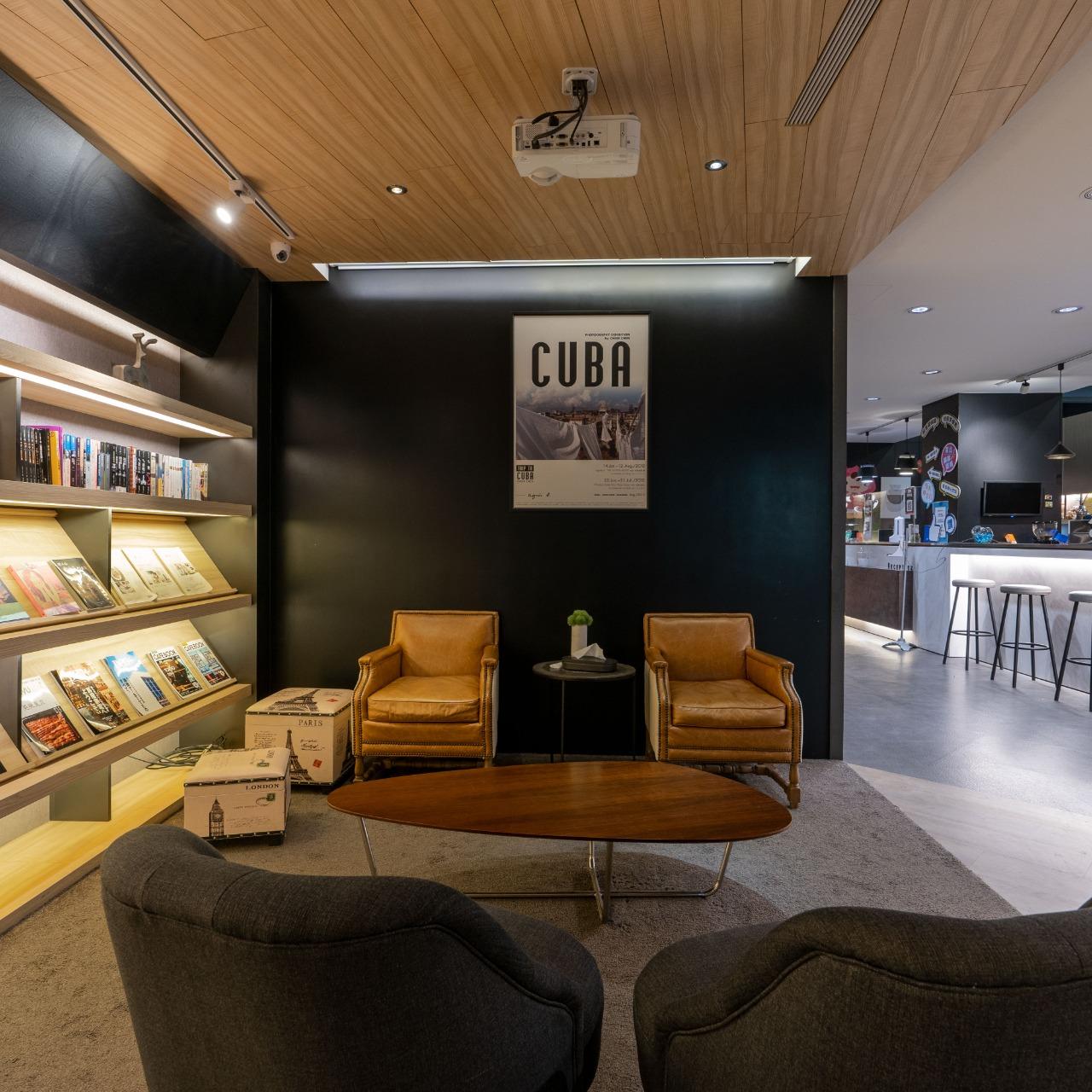 旅居文旅 HUB HOTEL｜會選書的旅館 桃園中壢館