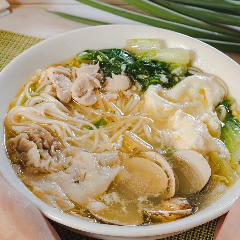 台南中西區 發現蝸牛 幸福食堂 肉絲蛋炒飯 / 川味紅燒牛肉麵 / 家常料理