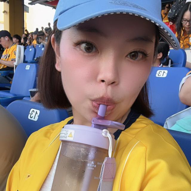 愛棒球的消眷三寶媽格格