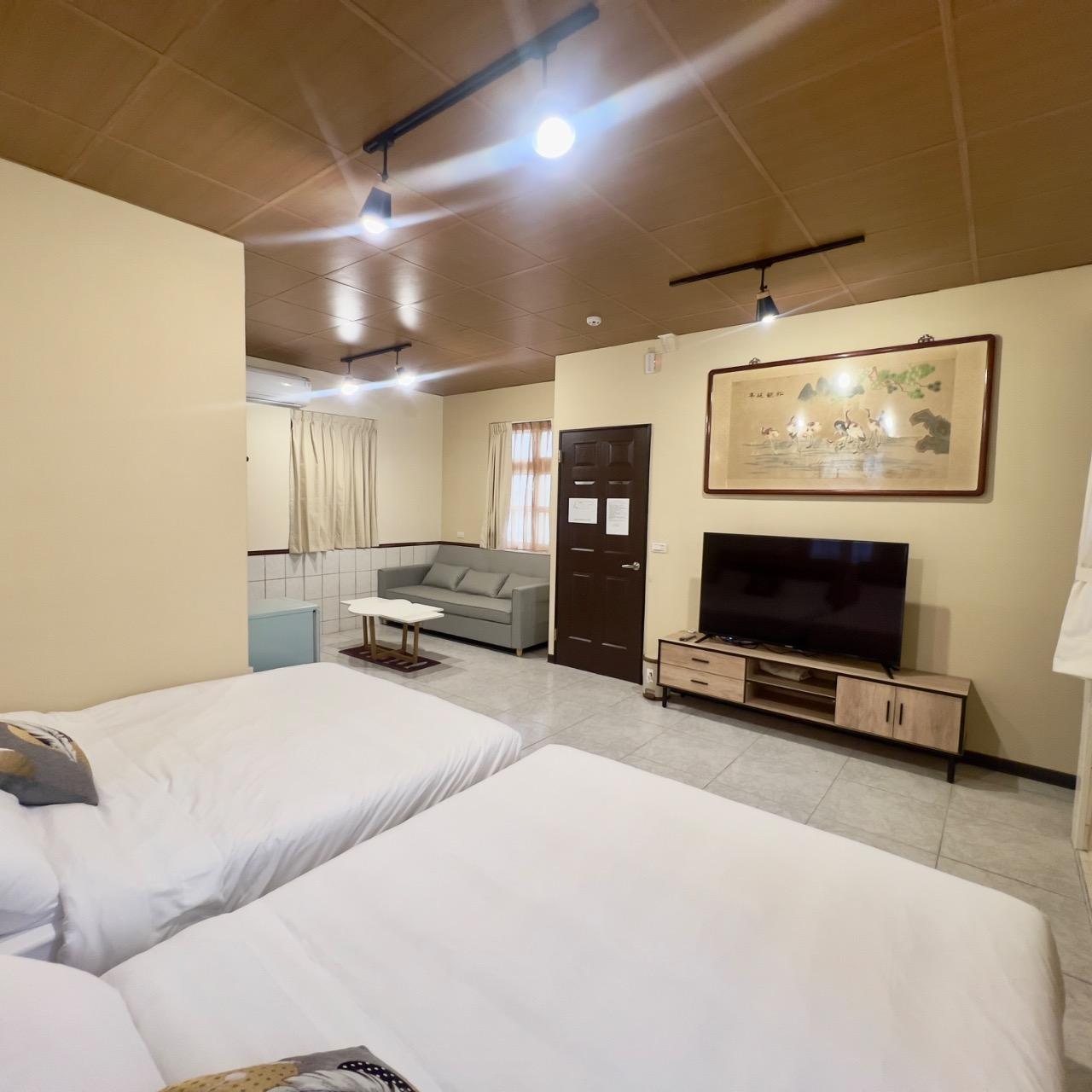 白北厝民宿 WN2 B&B 有電視MOD、沙發、冰箱