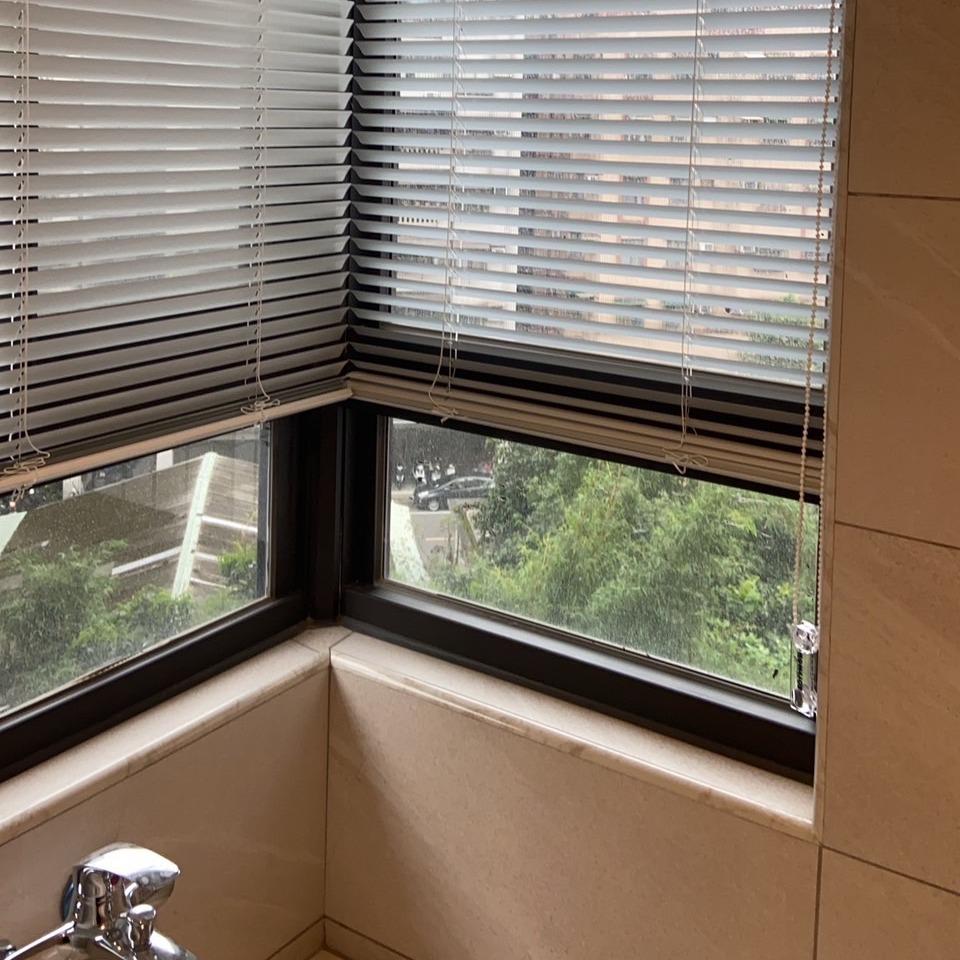 緯祥裝潢行_窗簾  / 塑膠地板 窗簾 / 風琴簾 / 調光簾 / 捲簾 / 百葉窗