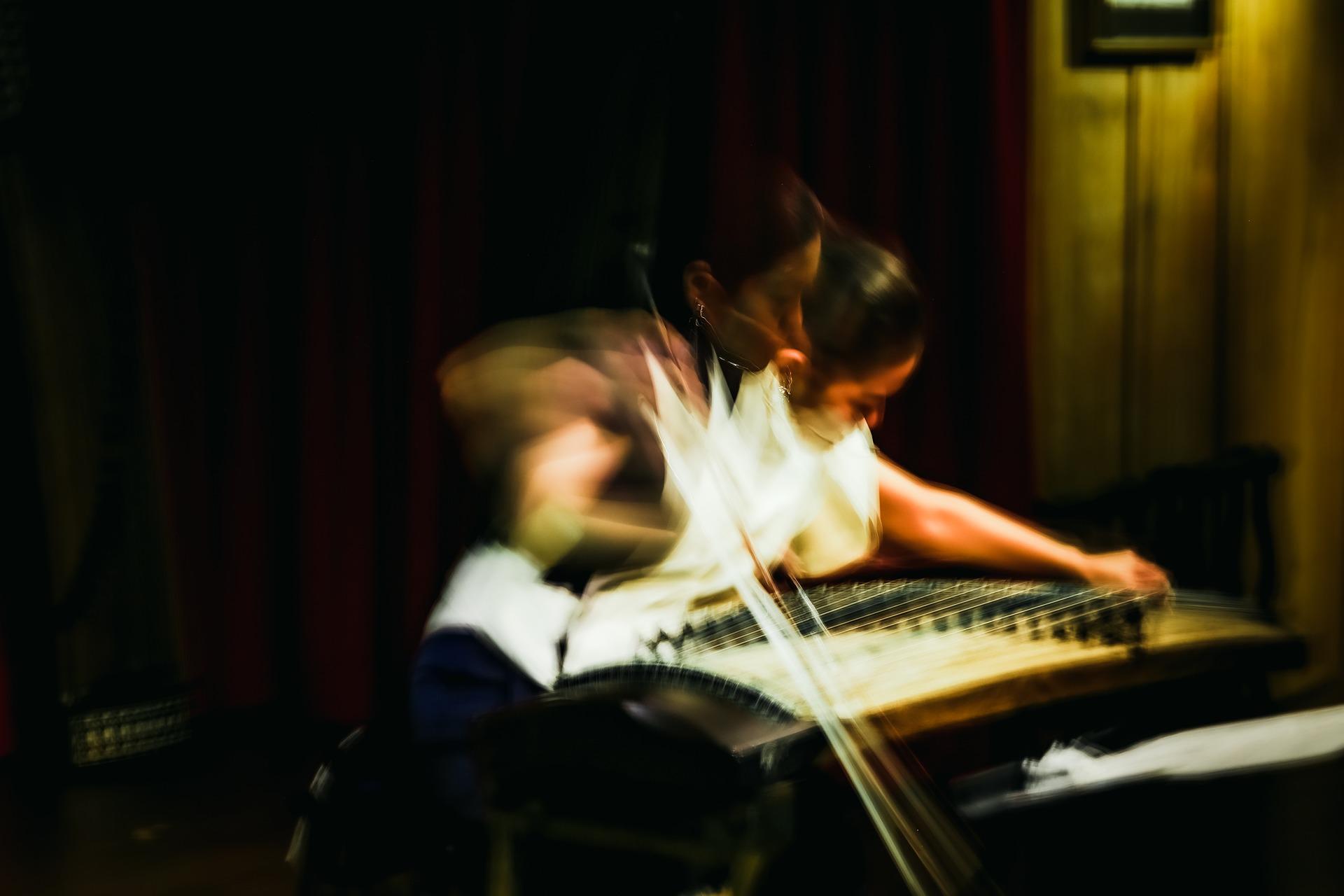 楊懿惟古箏 YANG Yi-wei Zheng Music 2022 Recital《有時平視，有時俯視》