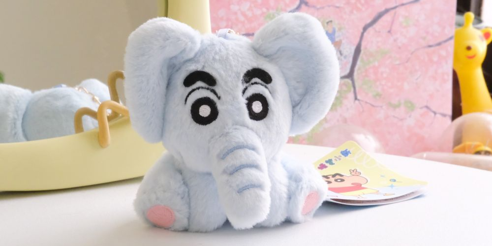 sunsetgoods 日落小物｜正版授權專賣店 《蠟筆小新》劇場版經典｜春日部野生王國！大象小新吊飾 NT$250