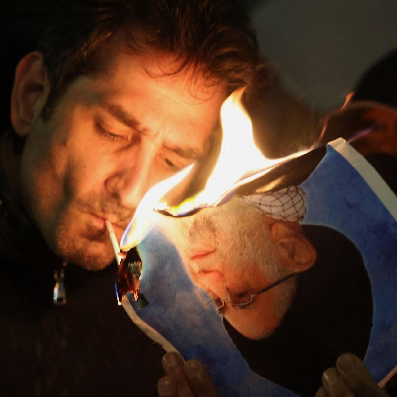 The News Lens 關鍵評論網 伊朗是否垮台？關鍵不在川普打不打，而是哈米尼選擇成為蘇聯還是中國