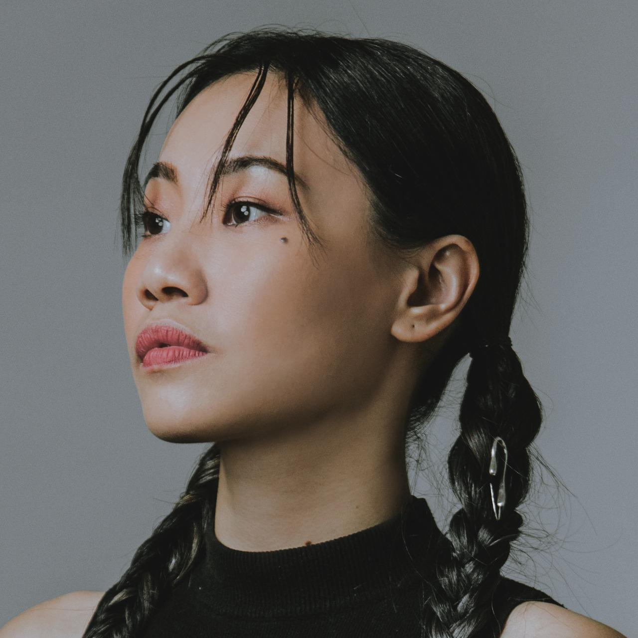 小事製作 陳詣芩 CHIN — 安身於女性主義探索，立命於表演藝術領域，表演/編創/分享/策劃