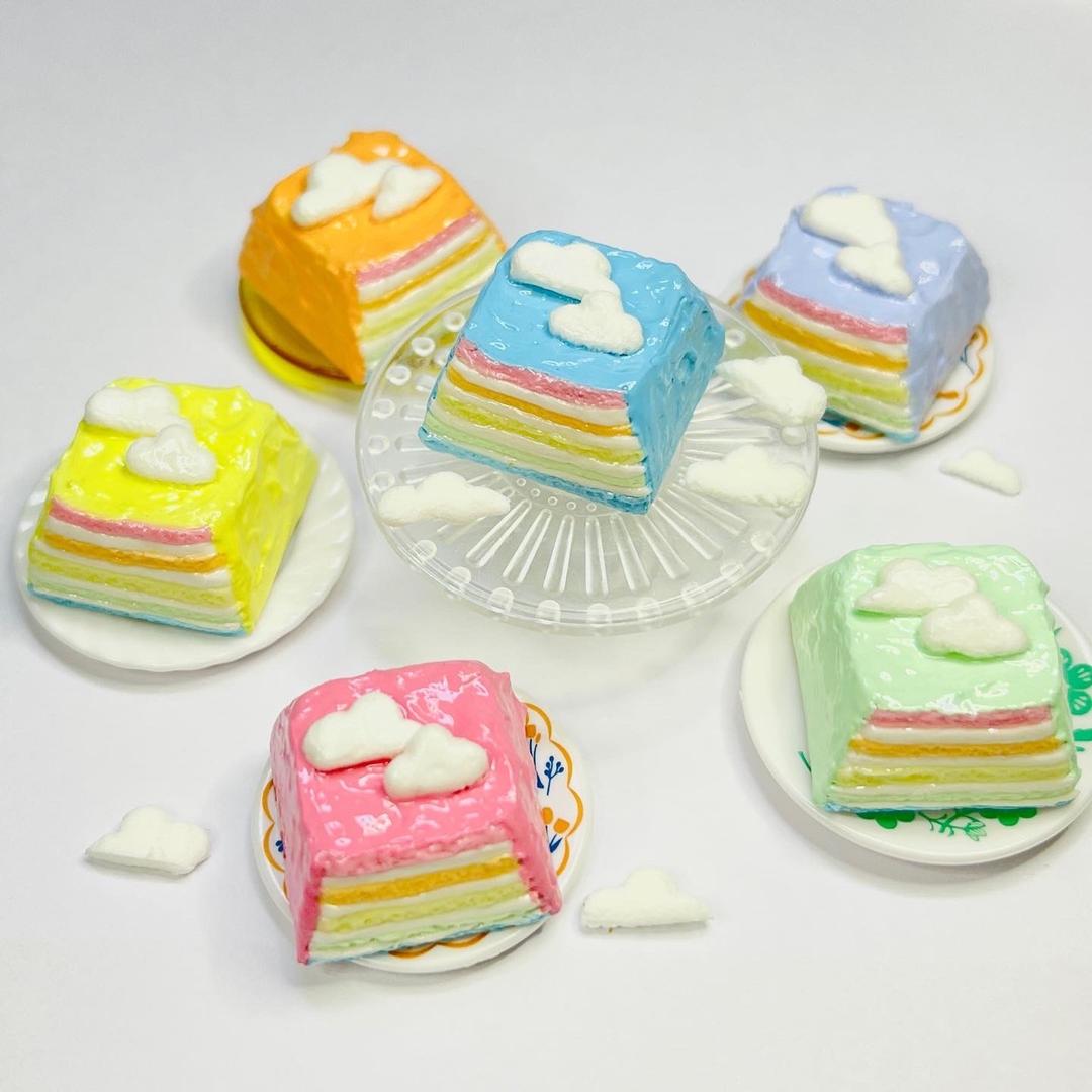 FriedaStudio 彩虹綿綿雲朵蛋糕鍵帽、個性鍵帽、鍵帽