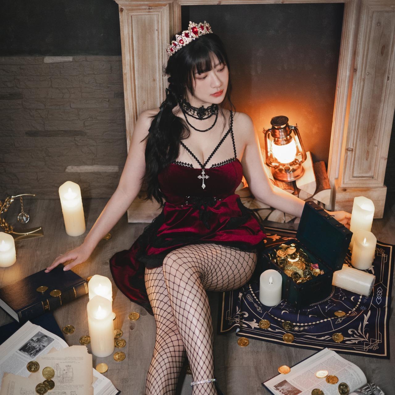 球球 經典寶貝球以上有３０張電子寫真唷