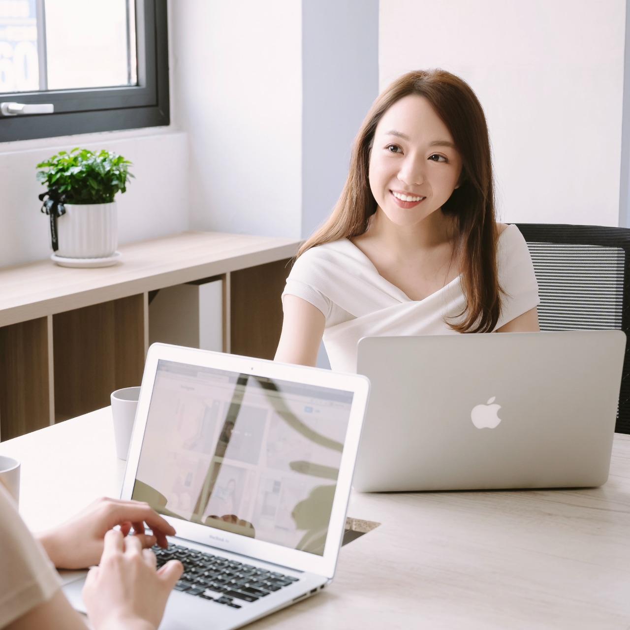 電腦好亂！預約線下諮詢