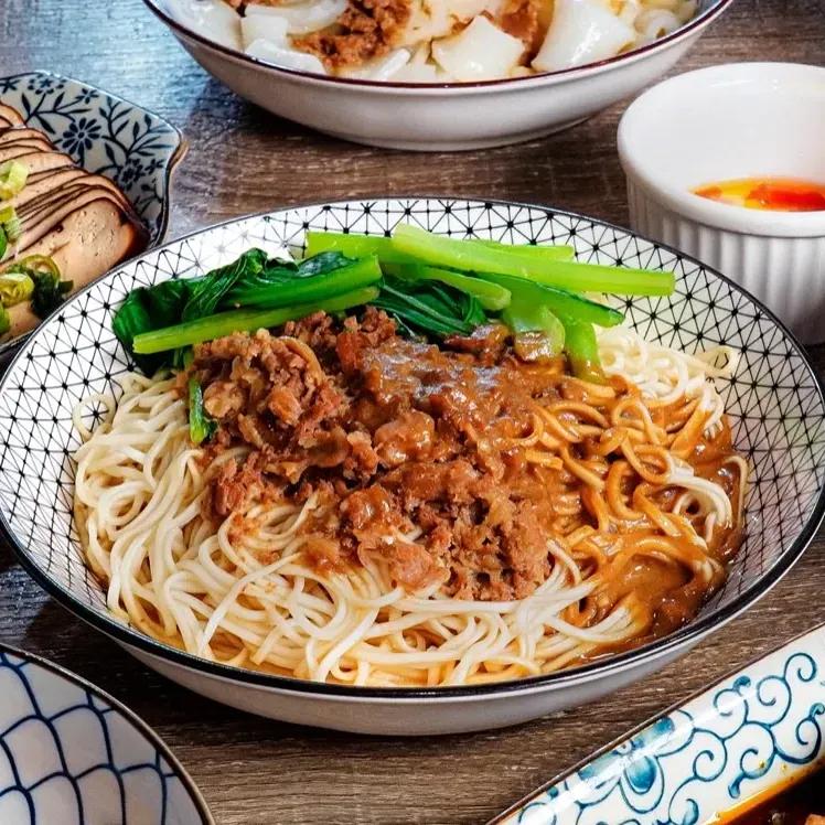 台南麵食餐廳 台南特色炒粉 台南炸醬麵  台南滷味小食 台南小麵殿