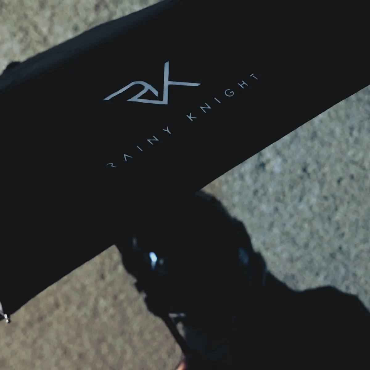 Rainy Knight 雨季即將到來，雨之騎士必備。