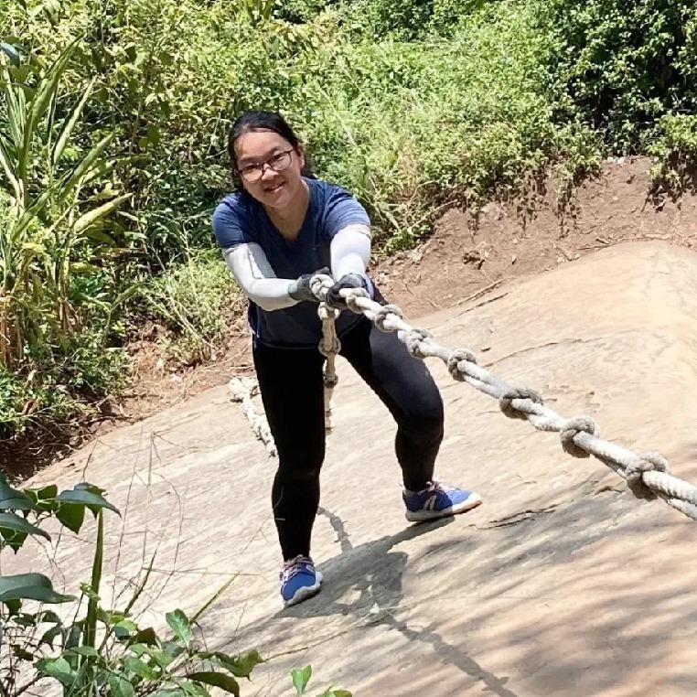 犀利阿會的漂流日記 運動必備-加壓飛塑褲