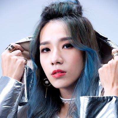 賞盈希 ( Sara )