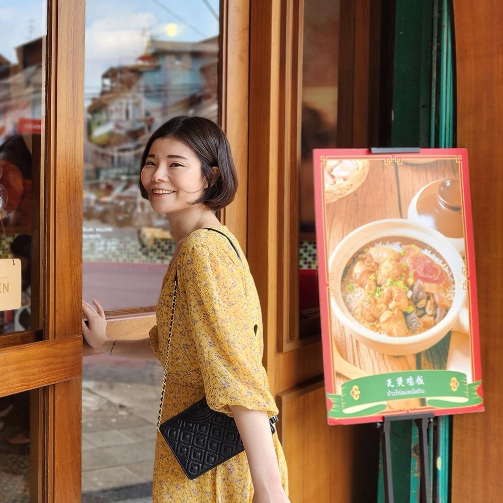 Kimmy World Words So 握握手 同步更新旅遊情報