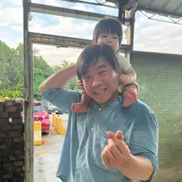 Omobaby 有我們陪你 昇融老師