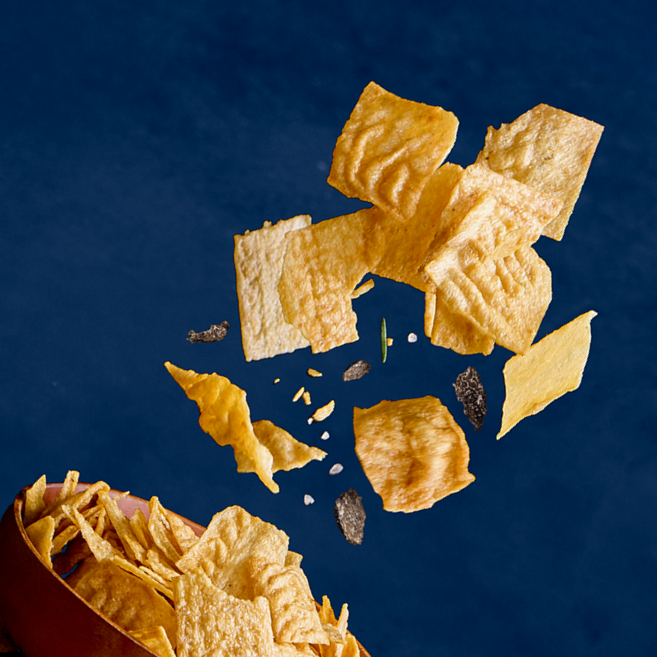 Spark Protein 黑松露的濃郁香氣融合海鹽的天然鹹味｜Spark Chips 高纖蛋白脆片｜每一口都是健康不油膩的美味享受。