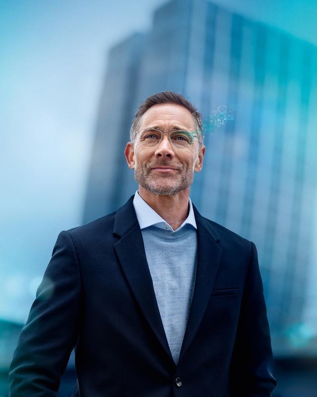 Giá bán tròng kính chống ánh sáng xanh mới, bảo hành 1 năm