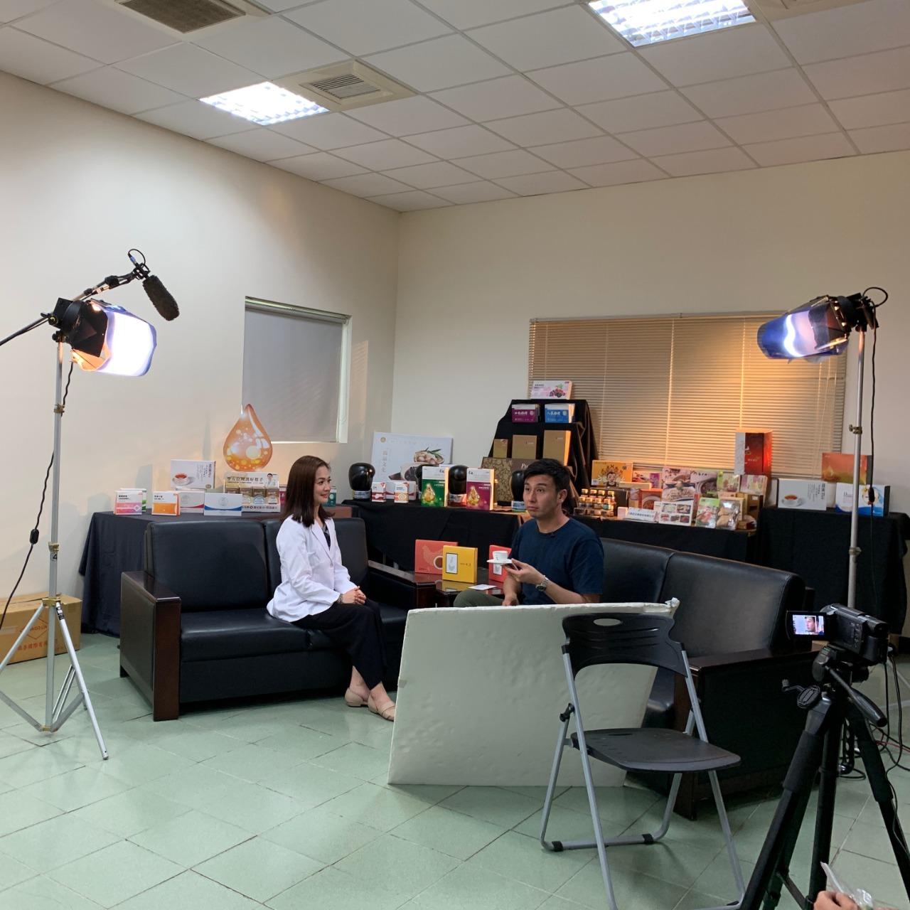 高熱量美食擁護者_小賀營養師 X 生涯設計師 X 自我探索與成長 香港仁和堂特約主播採訪小賀