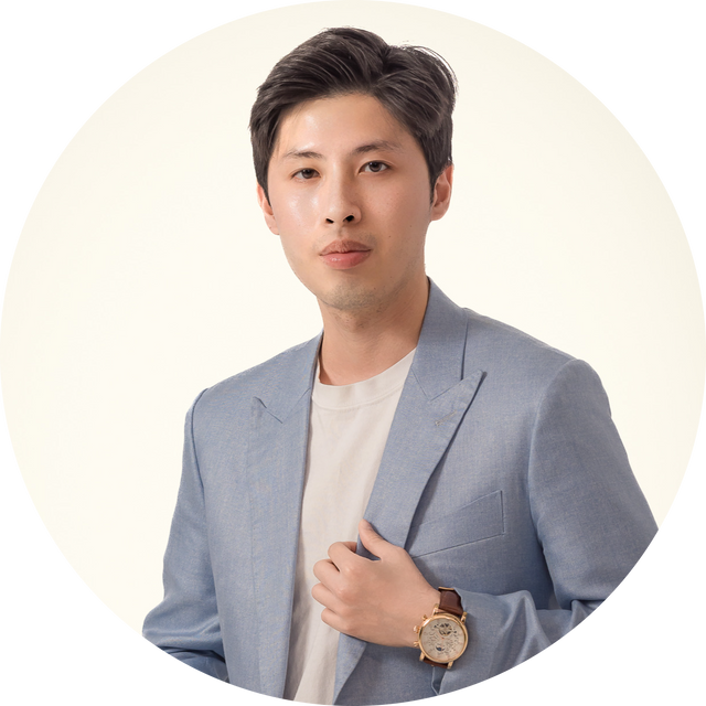 施定男（村長）