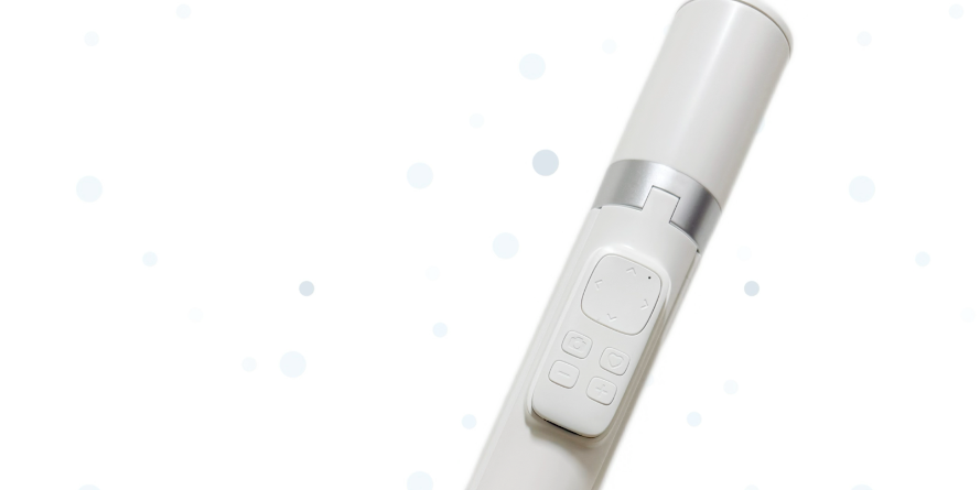 1985影像總監｜15年影像經驗｜餵食道一流｜短影音創作 可支援變焦＋快開設計＋不傷美甲，拍片直播神器