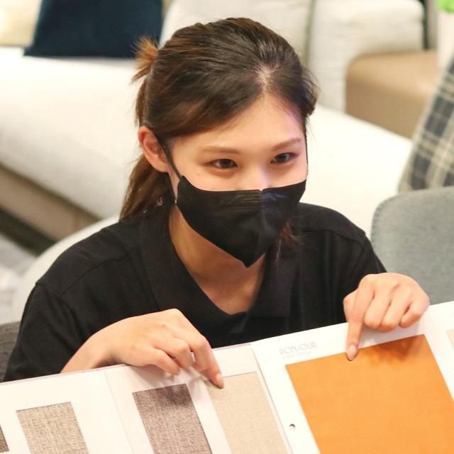 晴天精品家具 晴天家具各門市均配有家配師為您免費到府丈量、家具規劃，為您搭配合合適的軟裝規劃