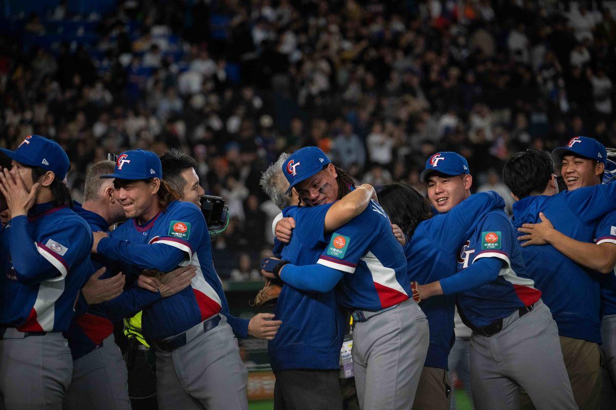 報導者 The Reporter 【2026 WBC圖輯】跌倒，再戰，Team Taiwan！超越勝負的無畏之路
