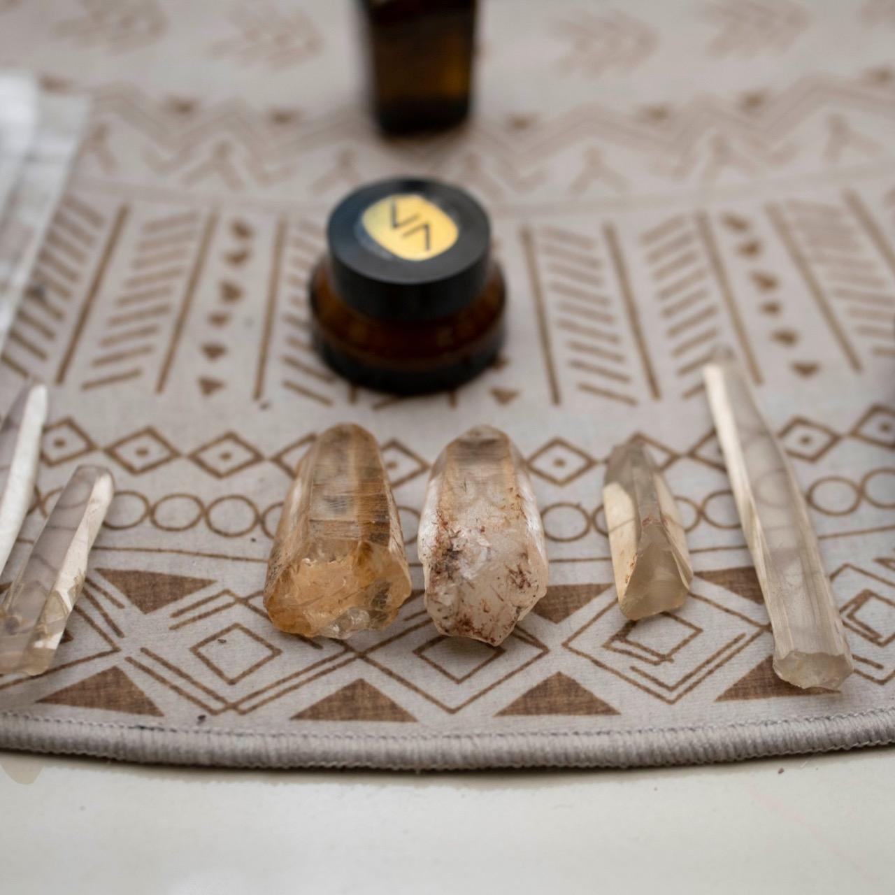 Crystal Light 各種列木里亞水晶