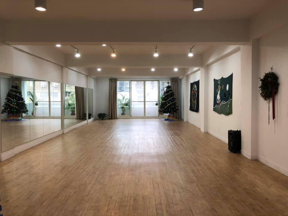 Peng Peng Hand Balance