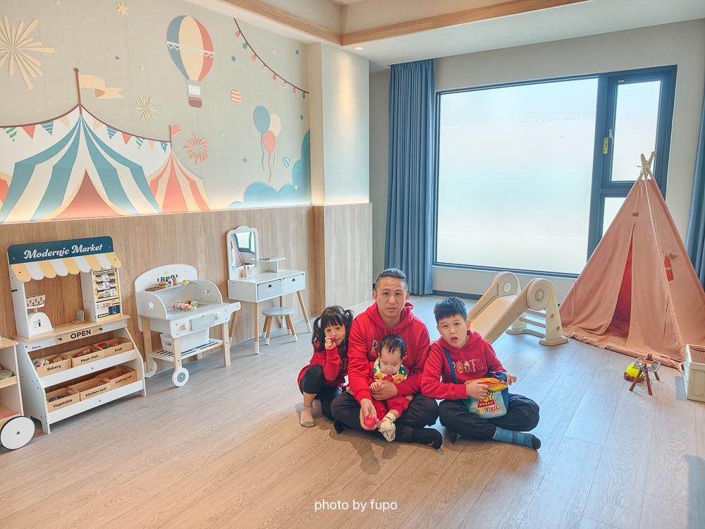 小腹婆大世界 嘉義里亞行旅＿超可愛親子房，房間裡就是遊戲區，超適合帶幼童入住