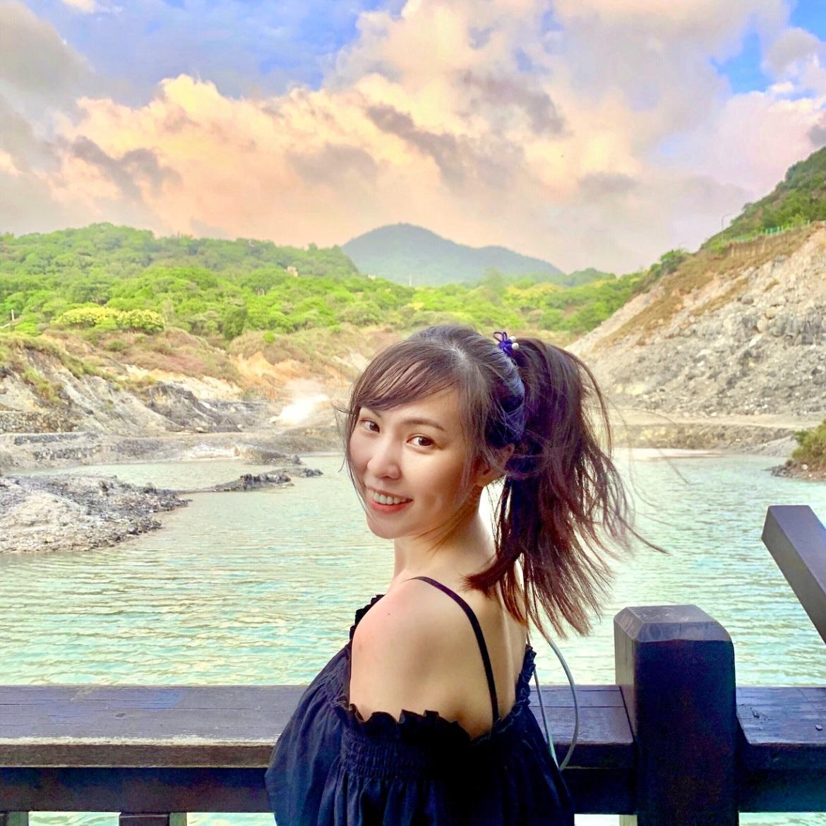 采菲 LED光固美睫｜霧眉丨耳燭丨塔羅占卜丨美睫教學丨修眉