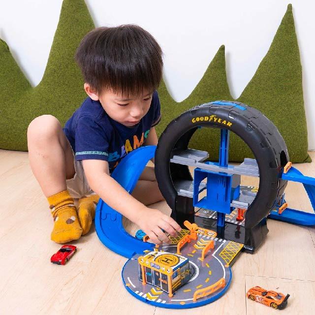 ----【詳細心得文】---- GOOD YEAR車車遊戲。工具台