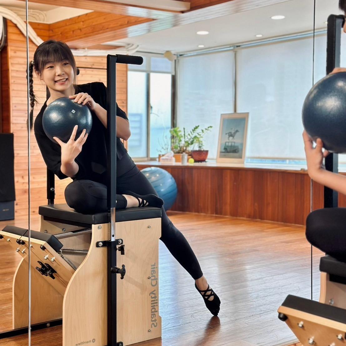 客製化訓練課程、一對一、個人教練、Ally 陳亮彣、物理治療師、皮拉提斯、體態調整、運動訓練