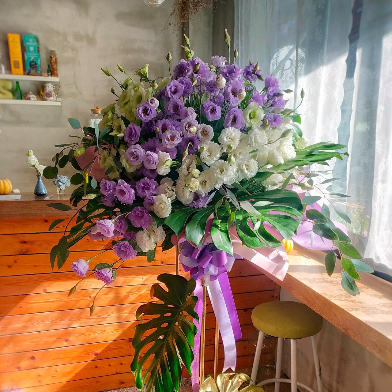 Ps blooom 光合花浦 Ps blooom 光合花浦 竹北花店推薦 - 氣派高架花籃：適合開幕典禮、展覽、演出慶賀及喪禮花