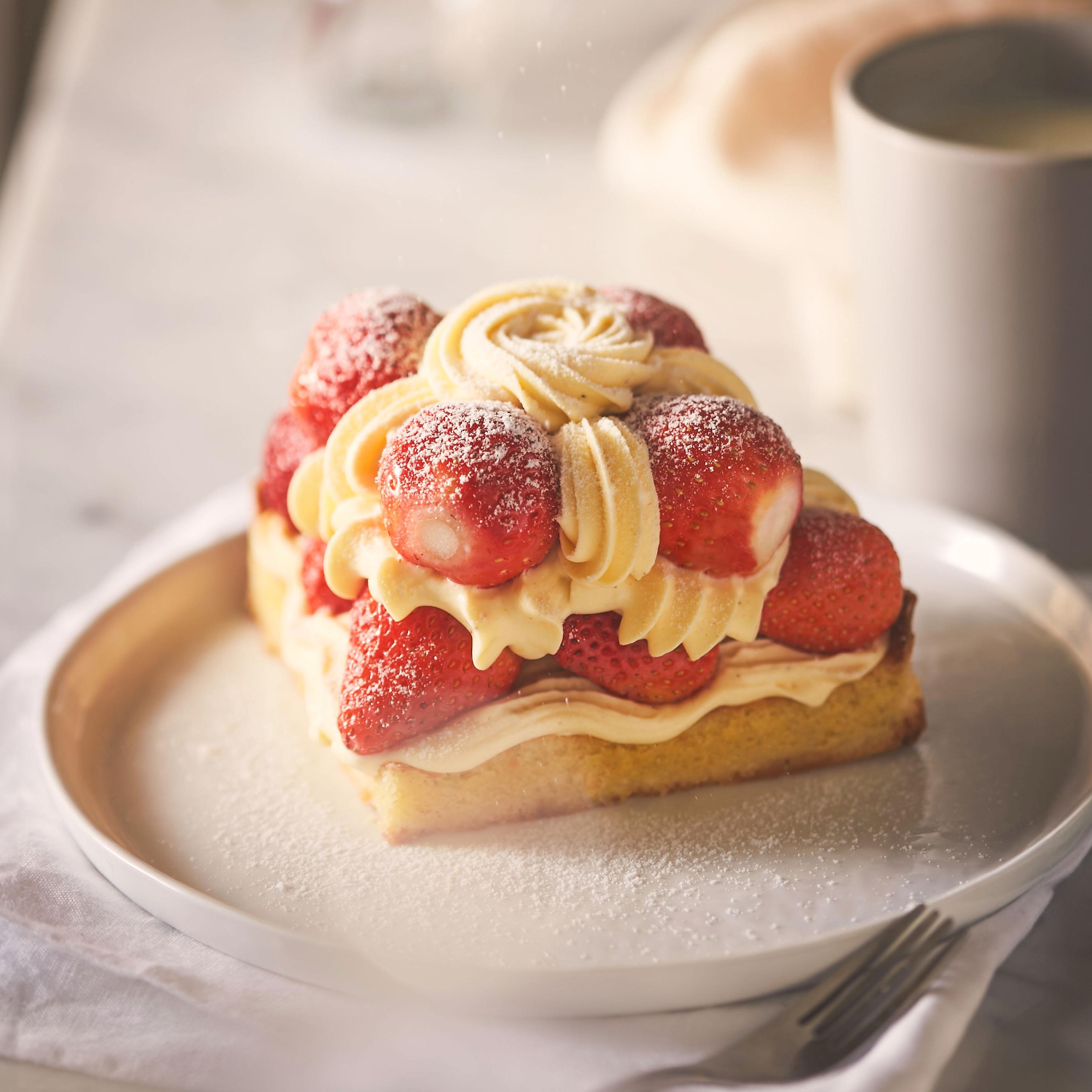 深夜裡的法國手工甜點 卡士達草莓塔