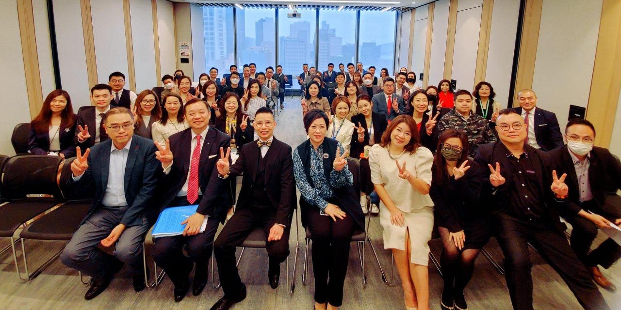 ROGER TSANG 超然專才顧問公司創辦人 企業培訓師