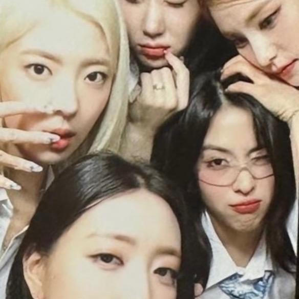 ITZY official Twitter