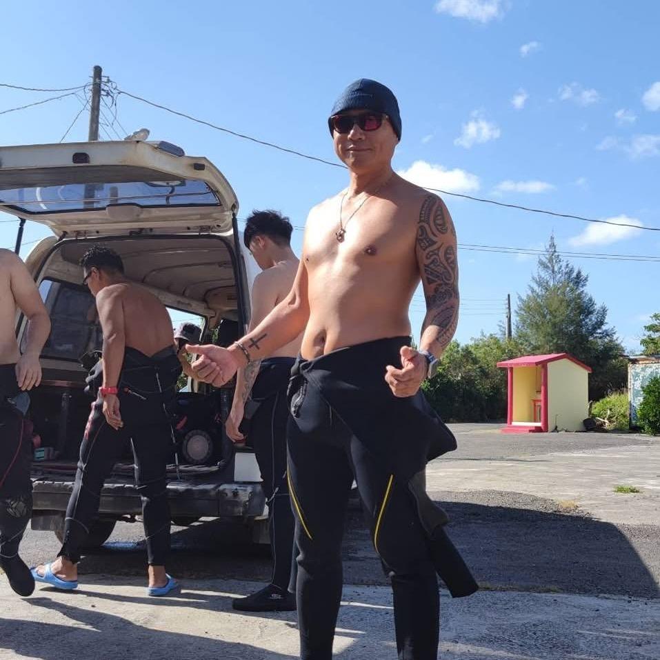 好潛伴不魚乾 合作夥伴~ 墾丁 船潛 | 必見水潛水 · 小羊教練