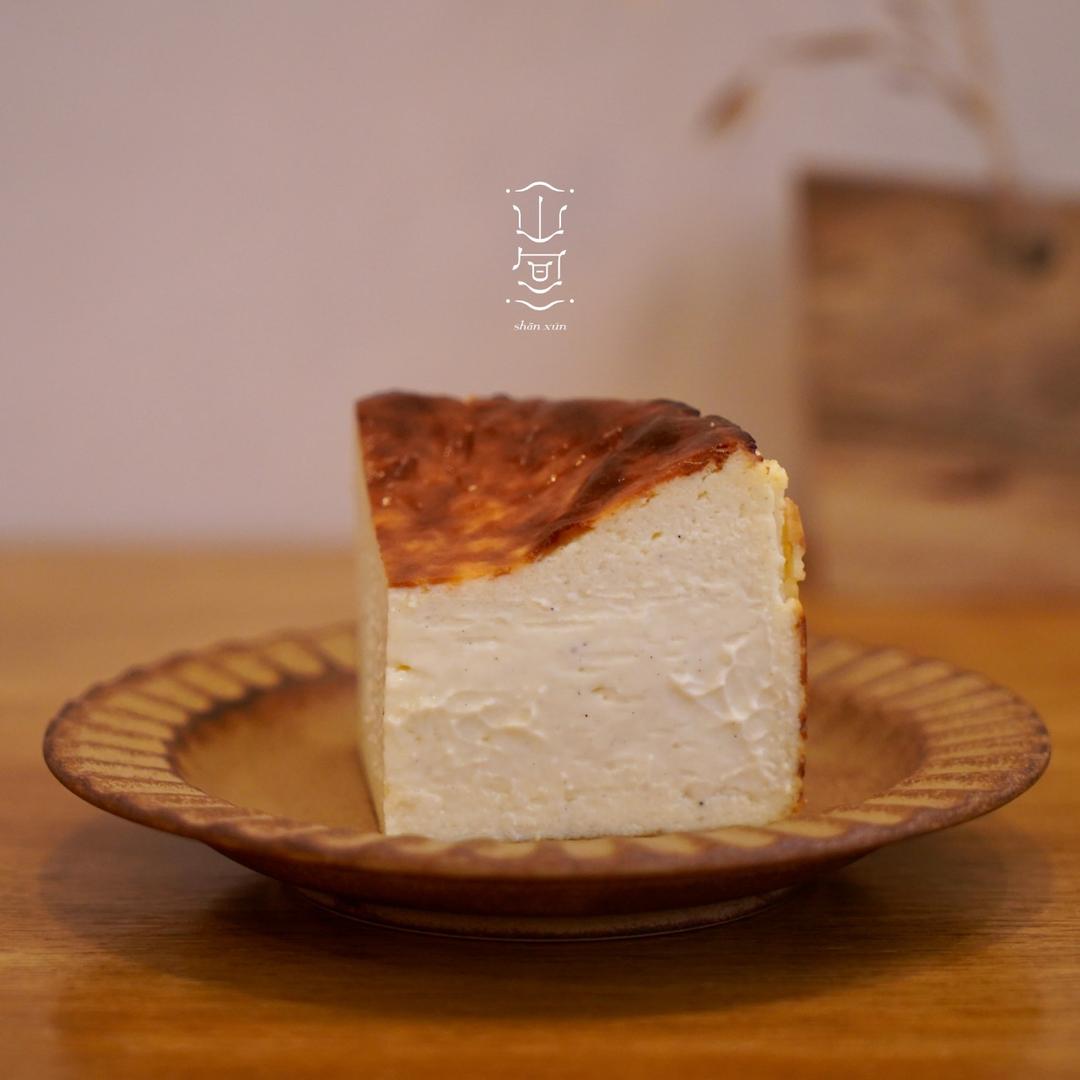 山旬 shān xún ｜四季鐵盒餅乾．點心專門｜ 喜餅｜彌月｜送禮｜草莓蛋糕