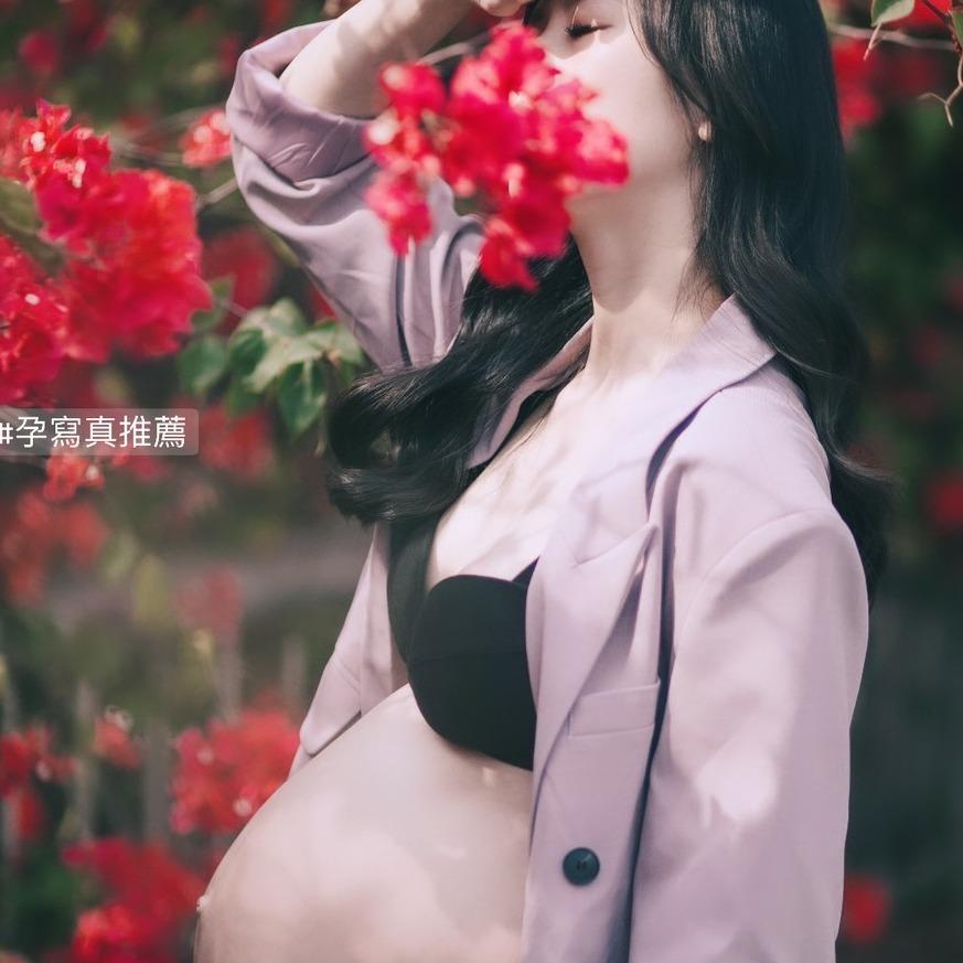 旋轉木馬手工精緻婚紗｜孕寫真 生活感