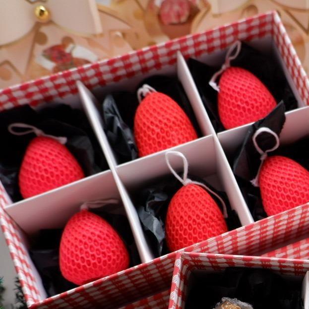 Rachel 不只有花 客製化、蠟燭、草莓、草莓蠟燭、可客製化、送禮、聖誕禮盒